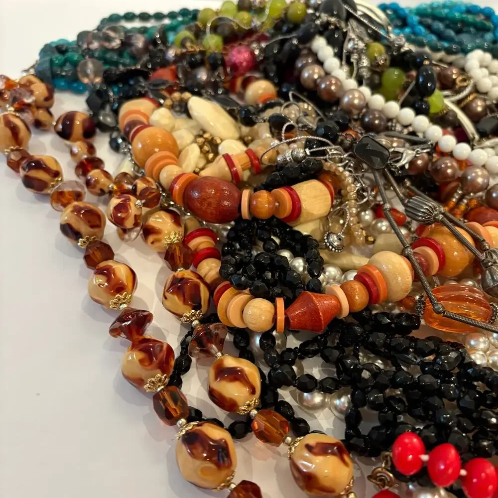 Jewelry Junk Lot Necklaces 3 lbs Vintage Variety Beads Pendants Wear Repair